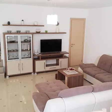 Tolles In Mit Privatem Pool Ferienhaus